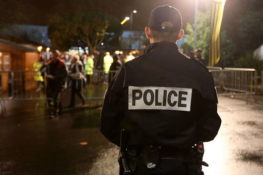 Двама надзиратели са убити, а затворник е избягал при въоръжено нападение във Франция