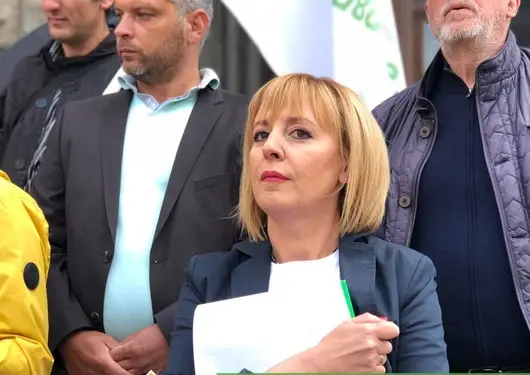 С оранжеви маски под строй: Манолова и БСП обвиниха ГЕРБ в нова схема за контролиран вот