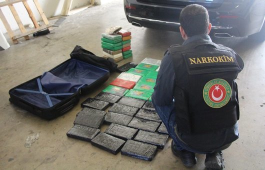 55 кг кокаин са намерени в дипломатическа кола при опит за напускане на България
