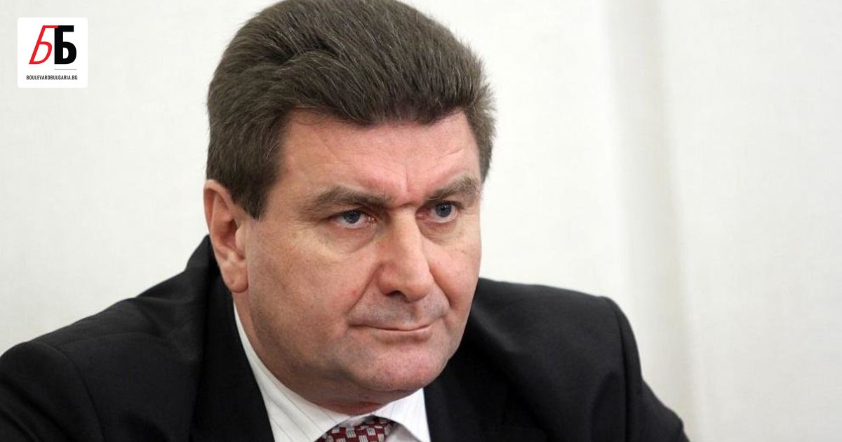 Дългогодишният управител на Лукойл България Валентин Златев е призован на