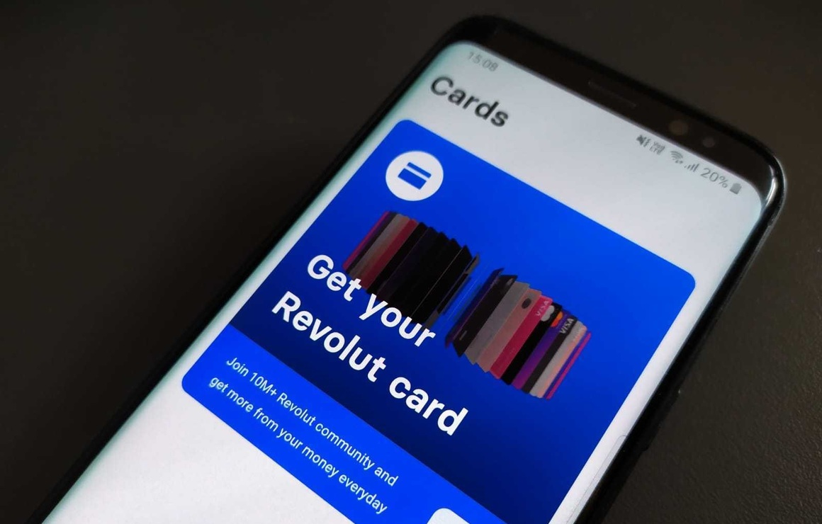 Промяната стигна и до Revolut: Какви ще са новите такси за плащания и обмен на валута