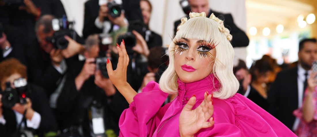 "Chromatica": Завръщането на Лейди Гага в образ