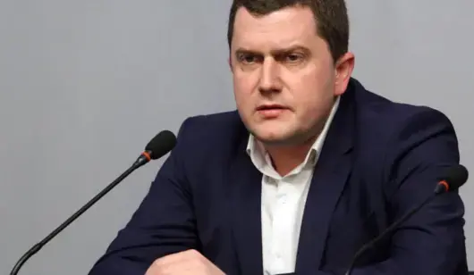 Кметът на Перник се разграничи от Корнелия Нинова