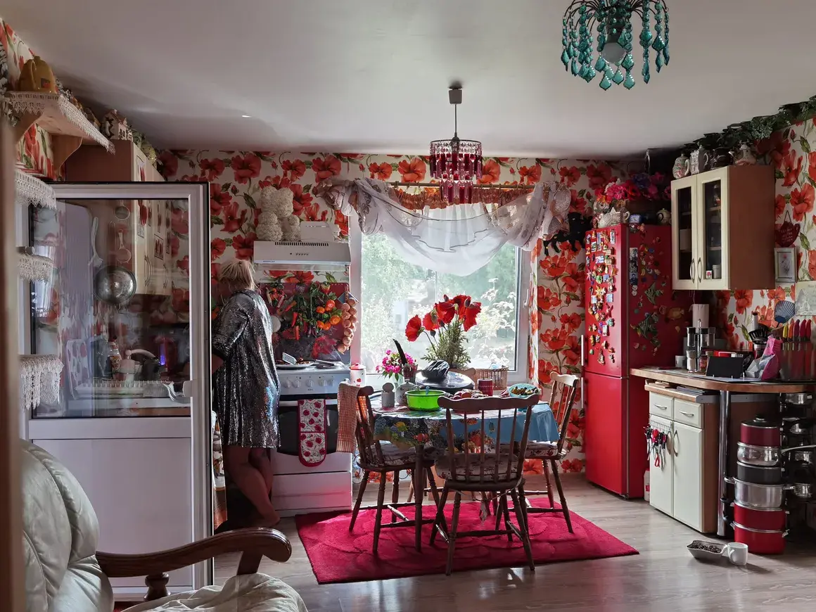 ,,Червен живот" от Дайва Сейбелиен (Литва) - HUAWEI P40 Pro