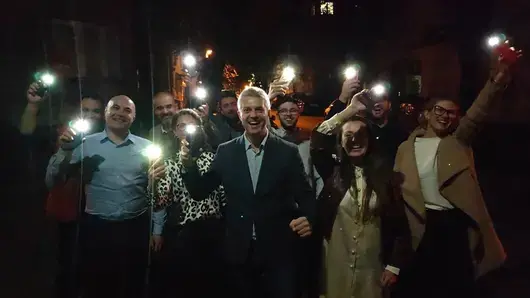 И тези дни пак задуха морският вятър на демокрацията
