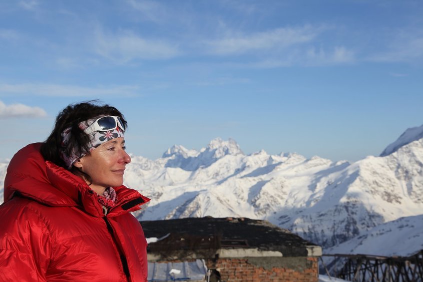 адвокат Петя Колчева - първата българка, изкачила връх Еверест през 2009 г. и седемте континентални първенци в периода между 2003 и 2020 г. 