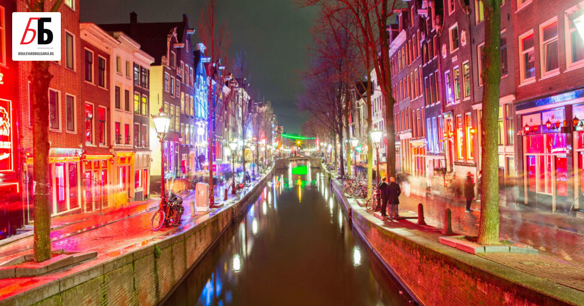 От години Амстердам се бори с проблемното поведение на туристите,