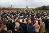 Над 100 хил. души излязоха на протест срещу антисемитизма в Париж (Снимки)