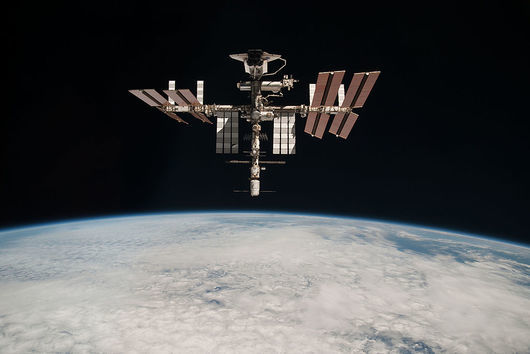 Изгубена в Космоса: Астронавти изпуснаха чанта по време на мисия, която може да се види в небето