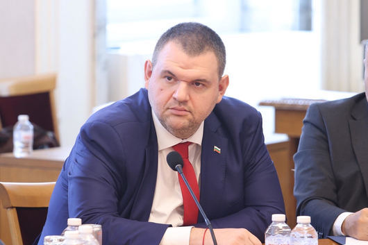 Санкционираният по закона Магнитски депутат Делян Пеевски обяви че се