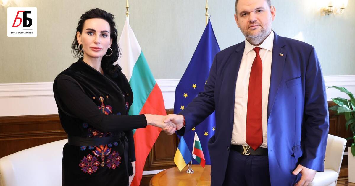 Бойко Борисов и Делян Пеевски се отдадоха на неочаквана дипломатическа