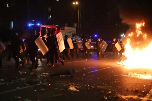 Кой кой е в МВР и защо Калин Стоянов е бил на кино, докато София гори