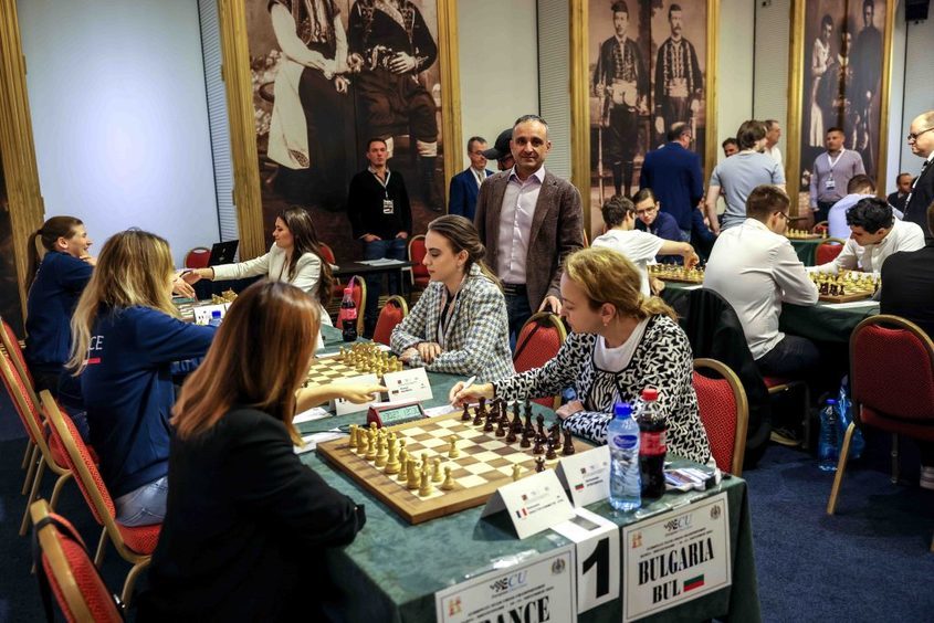Българките са на крачка от историческата титла по шахмат след 5 поредни победи