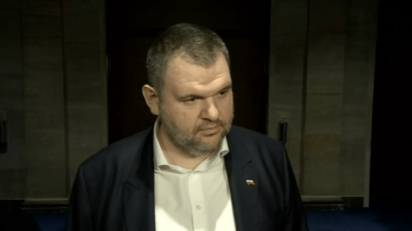 Пеевски защити вътрешния министър и даде "пълна подкрепа" за служителите на МВР