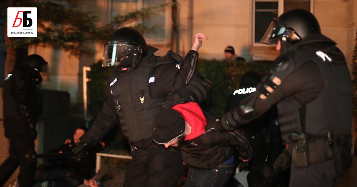 Седмица след безпрецедентния протест срещу БФС, в медийното пространство се