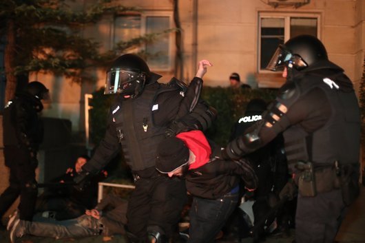 "Бой между агитки не е имало": Нов разказ на пострадал от полицаи на протеста срещу БФС