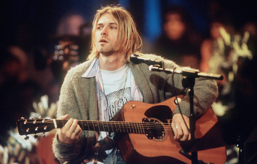 Чифт дънки носени от вокалиста на Nirvana Кърт Кобейн в