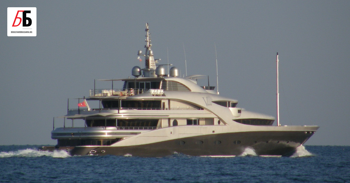 Владимир Путин явно се е сдобил с още две яхти,