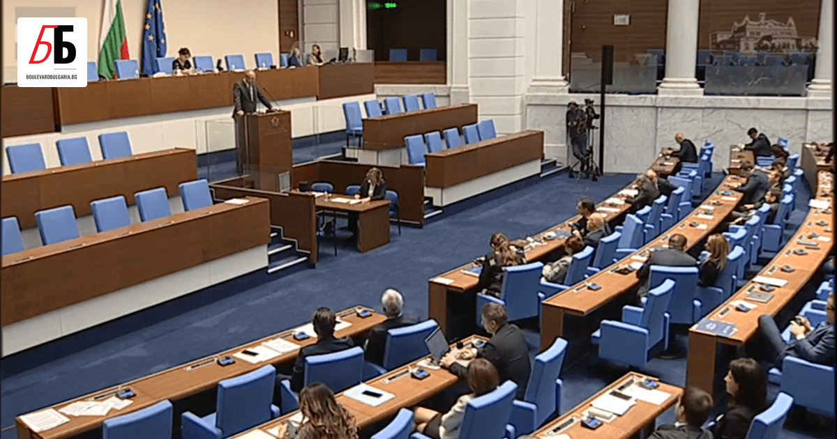 Повече от два часа народните представители обсъждаха създаването на парламентарна