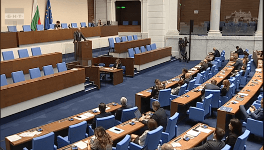 Повече от два часа народните представители обсъждаха създаването на парламентарна