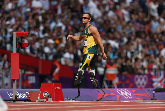 Бившият параолимпийски шампион Оскар Писториус който беше осъден заради убийството