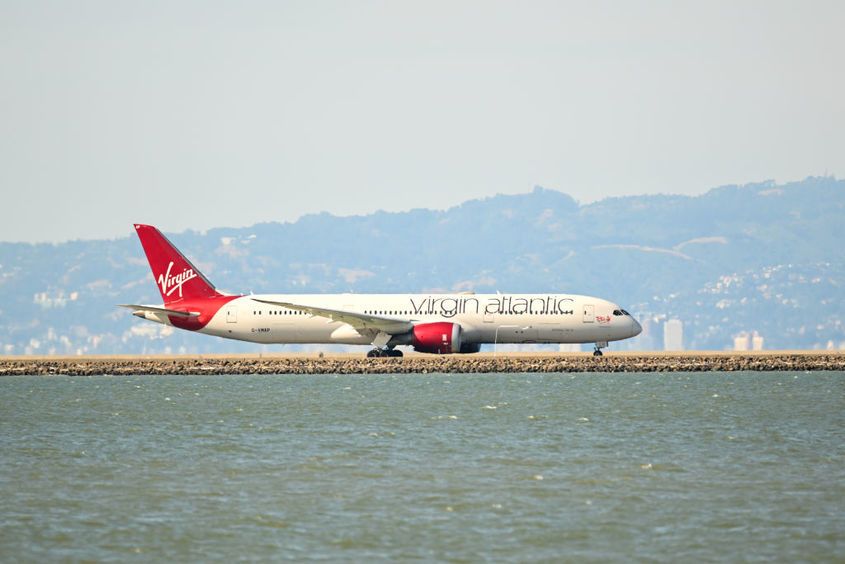 С Ричард Брансън на борда - Virgin Atlantic осъществява първия трансатлантически полет изцяло с устойчиво гориво