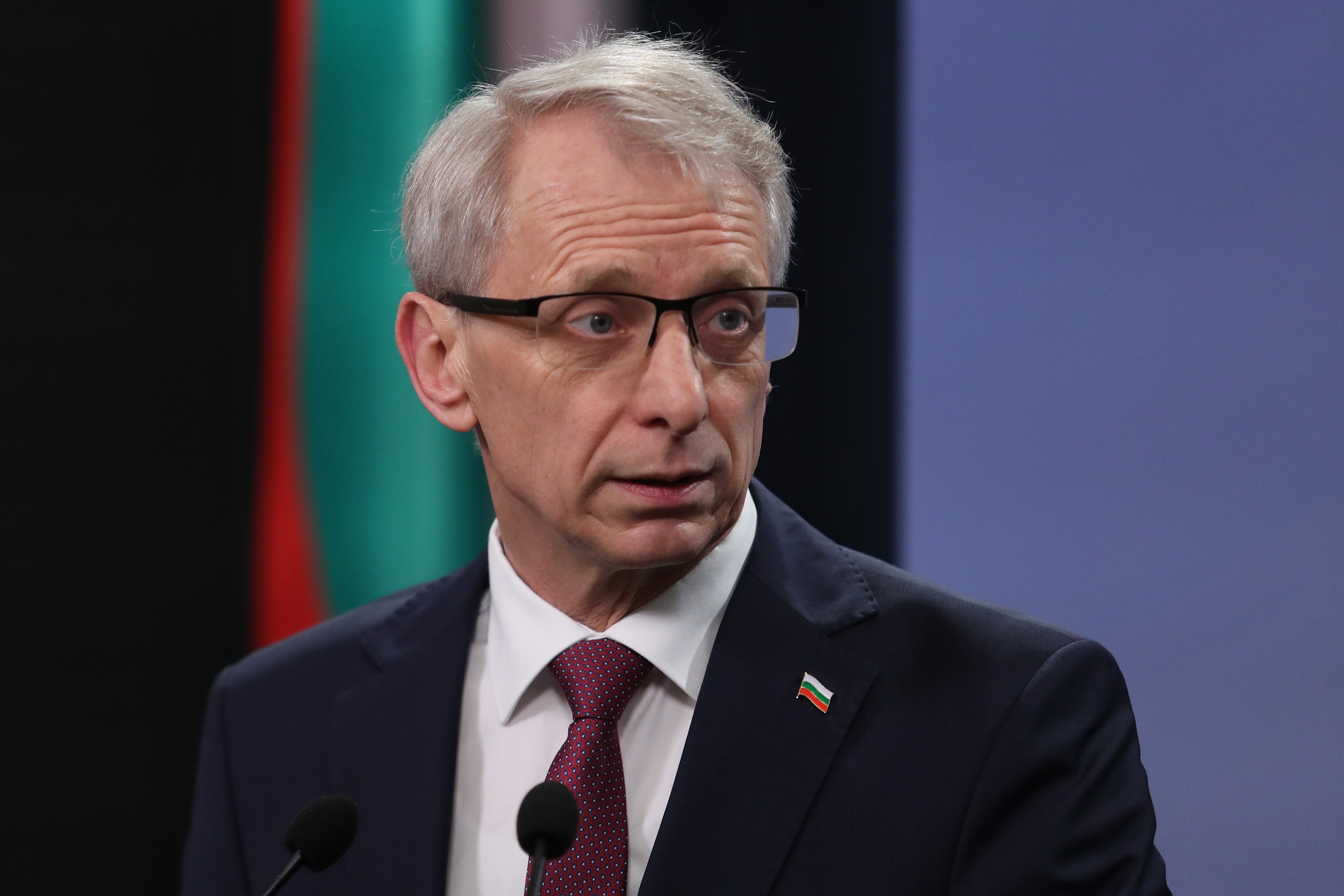 Денков поиска ГЕРБ да оттегли подуправителя си на НЗОК: "Този човек има проблеми"