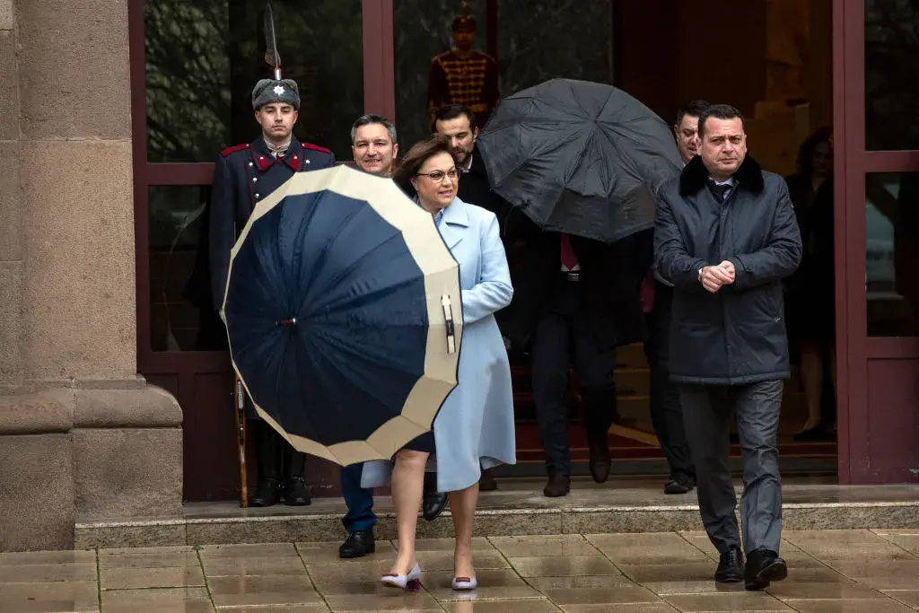Ще изпадне ли БСП от ПЕС - еврогрупата, която Сергей Станишев управлява 11 г.