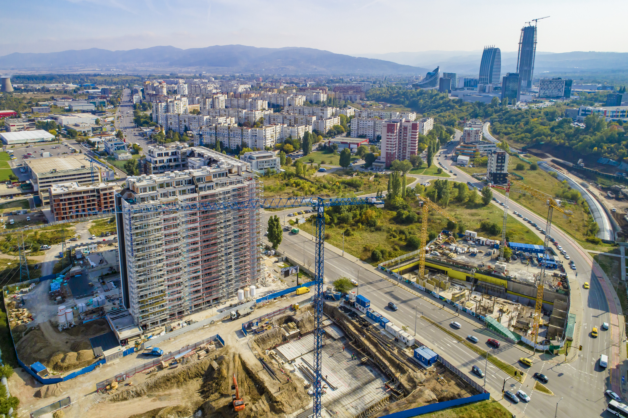 Продавачите на имоти чакат още по-високи цени, докато ипотечното кредитиране бележи нов рекорд