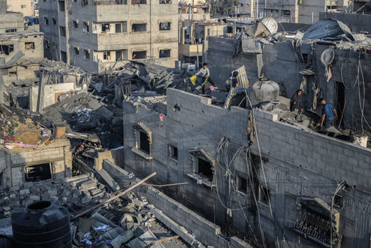 Израел и "Хамас" водят тежки боеве за контрола над втория по големина град в Газа