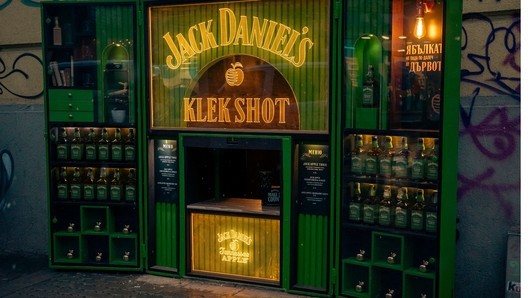 Клекшопът на ,,Г.С. Раковски" се превръща в Klek Shot бар през декември