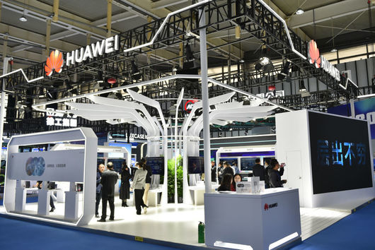 Huawei ще строи първата си фабрика в Европа догодина