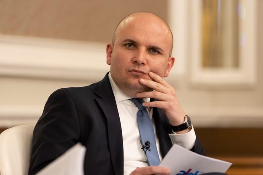 Евродепутатът Илхан Кючюк се включи в лагера на Доган срещу Пеевски