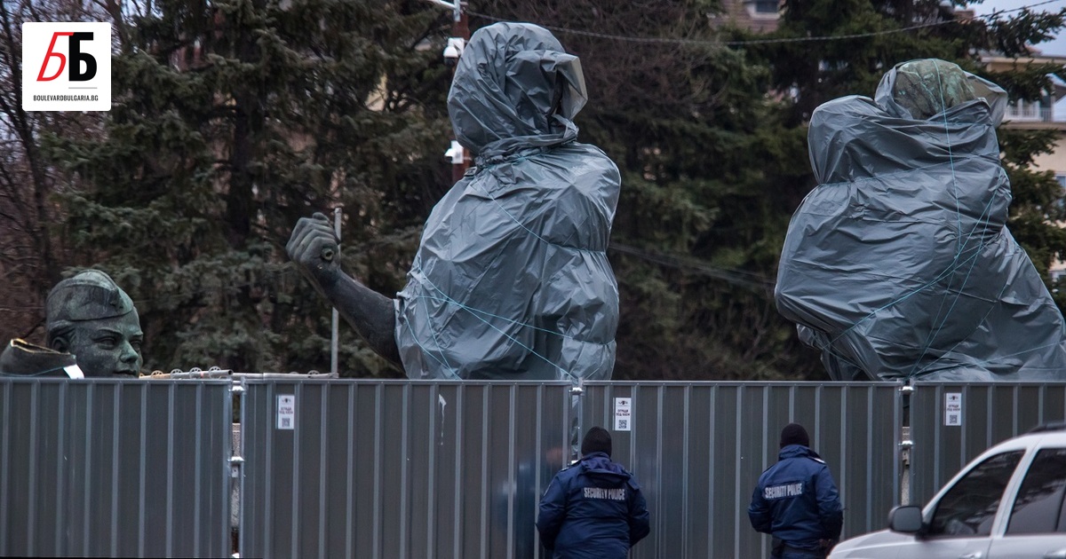 Докато държавни институции и партии спорят люто заради демонтажа на