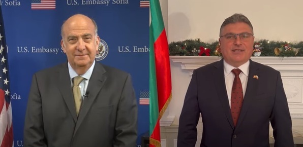 Посланикът на САЩ в България и българският в САЩ направиха съвместно изявление за Нова година