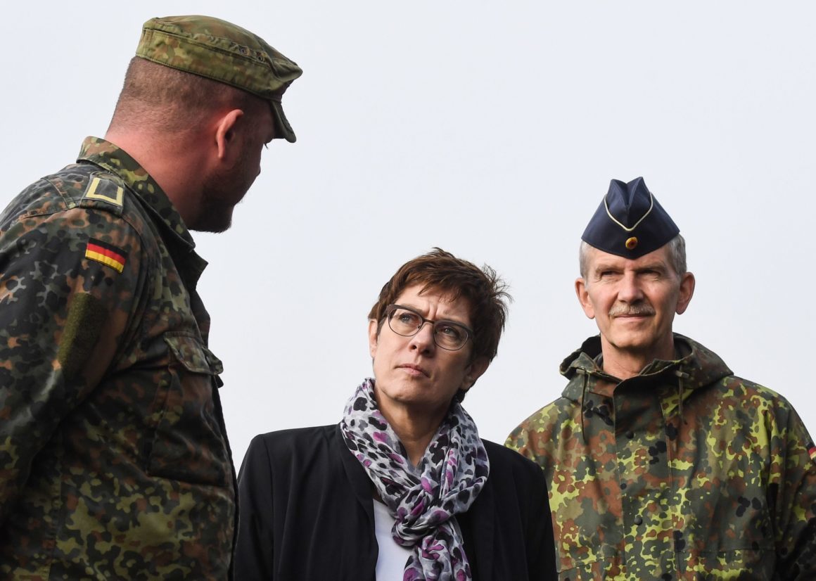 Германия изтегля част от силите си в Ирак