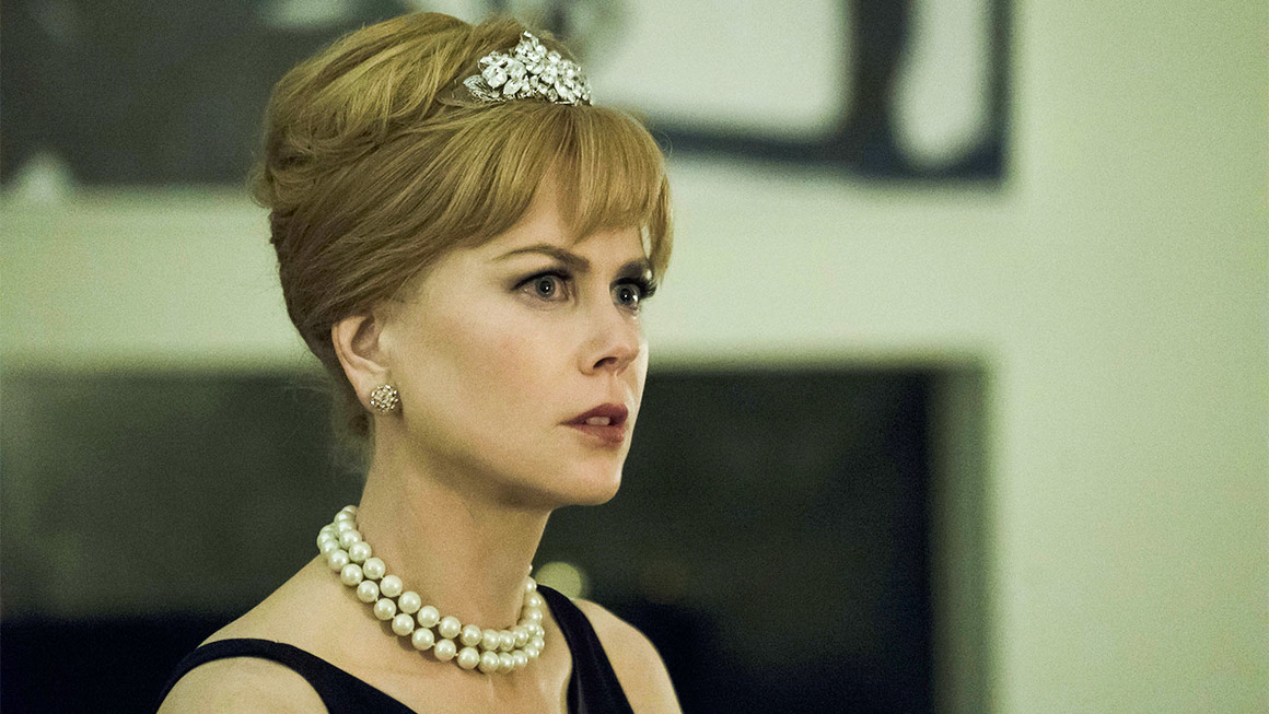 Big Little Lies (2017)
<br><br>
Страхотният сериал по романа на Лиан Мориарти създава една от най-интересните роли на Никол Кидман. Тя е заможна юристка от калифорнийско предградие, любяща майка на близнаци, която винаги е готова да помогне на приятелките си с всеки проблем. Това, което Селест не желае да признае, е, че перфектният й живот е само фасада на кошмара, който се развива в семейното имение.