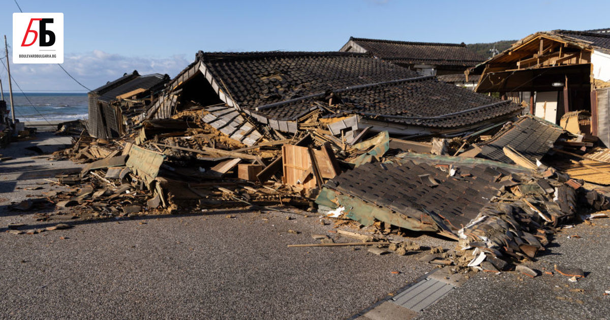 Най-малко 62 души са загинали при мощното земетресение, което удари