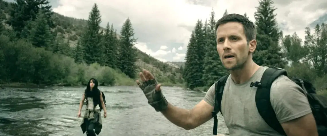 Кристиан Оливер във филма "The Outer Wild"