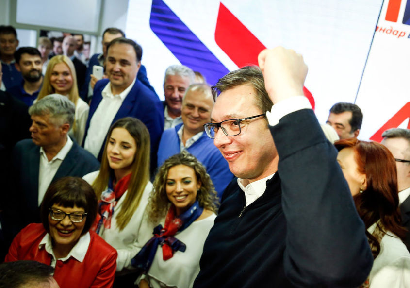 Партията на Вучич завоюва убедителна победа на парламентарните избори в Сърбия