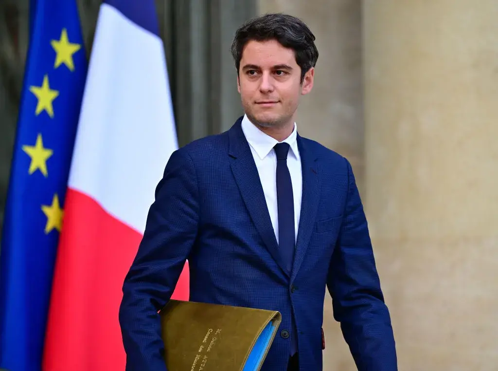 Макрон не прие оставката на Габриел Атал на фона на политическата безизходица