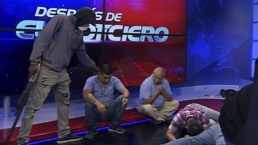 Мафията нахлу в ТВ ефир с автомати: Еквадор обяви война на групировките