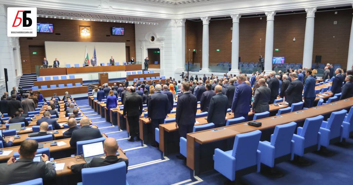 Снимка: 49-ото Народно събрание провежда последното си заседание