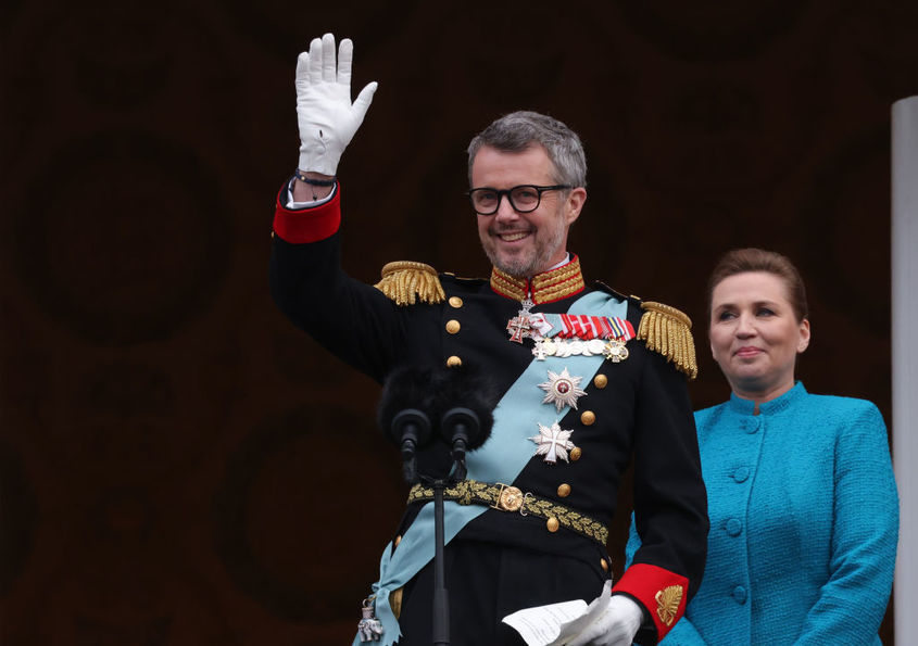 Новият крал на Дания зае престола след абдикацията на Маргрете II