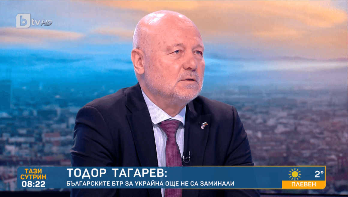 Тагарев: БТР-ите за Украйна все още не са изпратени, но това е "логистичен въпрос"