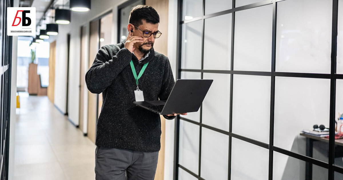 Баджът за достъп до офиса, известен още като работен идентификатор,