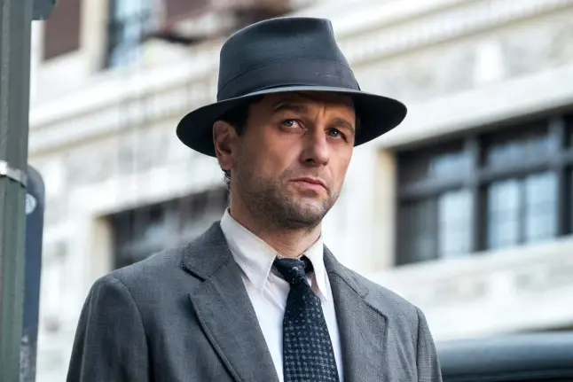 "Пери Мейсън" по HBO - колкото плашещ, толкова и привлекателен