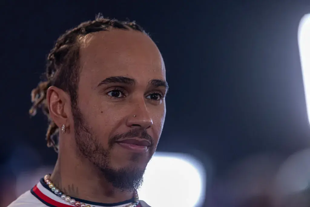 Изненадата на F1: Хамилтън ще кара за тима на Ferrari след 10 г. в Mercedes