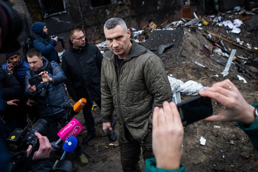 Кличко защити началника на украинската армия, за когото се говори, че Зеленски иска да смени