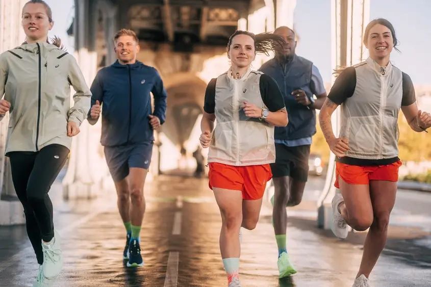 ASICS Front Runner